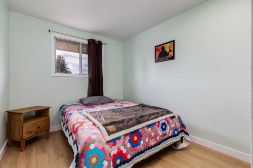 2187 Woodview Drive Sw, Calgary, AB 