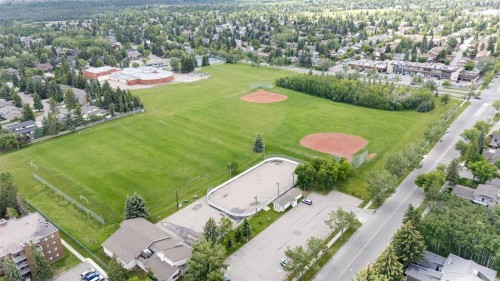 2187 Woodview Drive Sw, Calgary, AB 