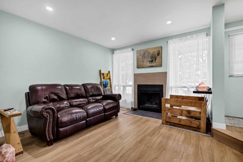 2187 Woodview Drive Sw, Calgary, AB 