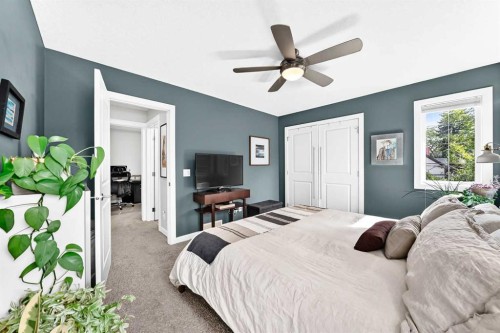 3-309 15 Avenue Ne, Calgary, AB - Indoor Photo Showing Bedroom