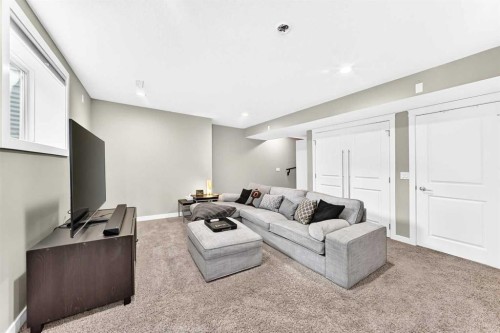 3-309 15 Avenue Ne, Calgary, AB - Indoor