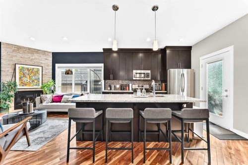 3-309 15 Avenue Ne, Calgary, AB - Indoor