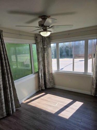 1 Park Ave, Carstairs, AB 