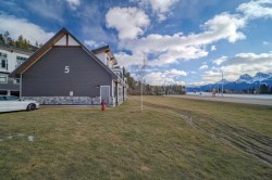 501-750 Harvie Heights Road Harvie Heights, AB T1W 2W2