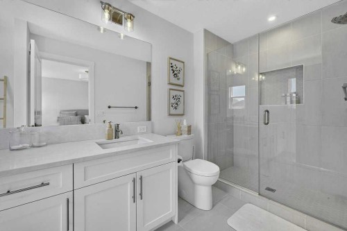 97 Rowmont Heath Nw, Calgary, AB - Indoor Photo Showing Bathroom
