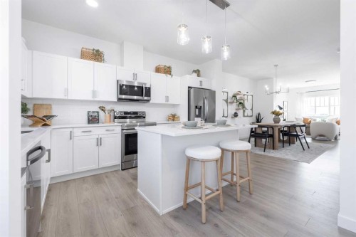 5 Tillotson Loop, Okotoks, AB 