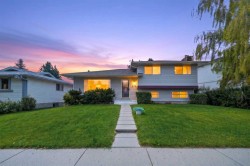 299 Woodside Circle SW Calgary, AB T2W 3K2