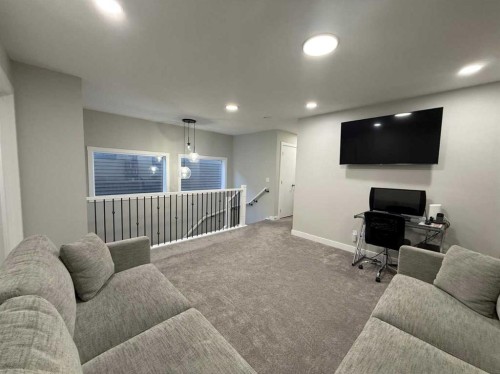 113 Corner Glen Way Ne, Calgary, AB - Indoor