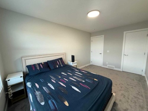 113 Corner Glen Way Ne, Calgary, AB - Indoor Photo Showing Bedroom