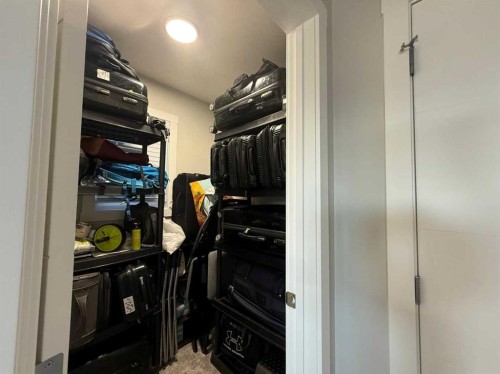 113 Corner Glen Way Ne, Calgary, AB - Indoor Photo Showing Other Room