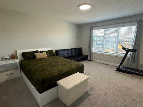 113 Corner Glen Way Ne, Calgary, AB - Indoor Photo Showing Bedroom