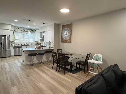 113 Corner Glen Way Ne, Calgary, AB - Indoor