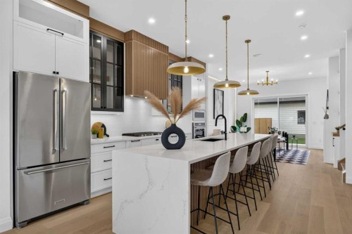 525 32 Street Nw, Calgary, AB 