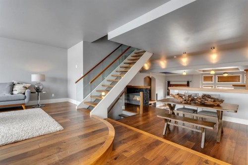 2217 8 Avenue Se, Calgary, AB - Indoor