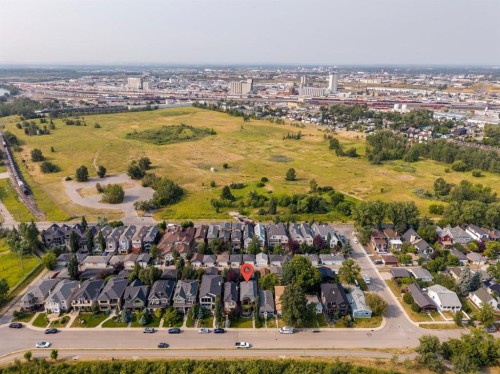2217 8 Avenue Se, Calgary, AB - Outdoor With View