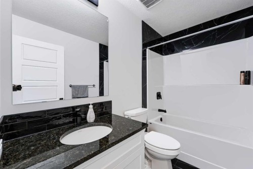 123 Dawson Dock Cove, Chestermere, AB 