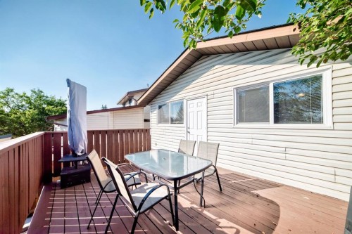 196 Edgedale Way Nw, Calgary, AB 
