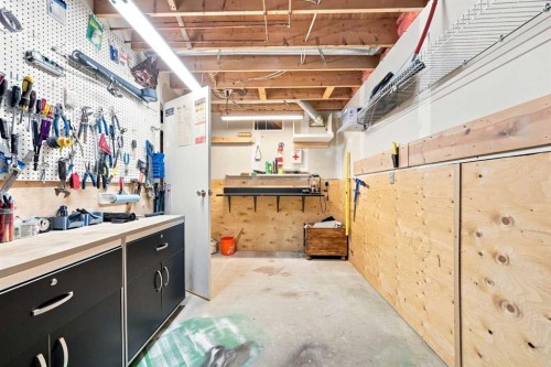 167 Bernard Way Nw, Calgary, AB 