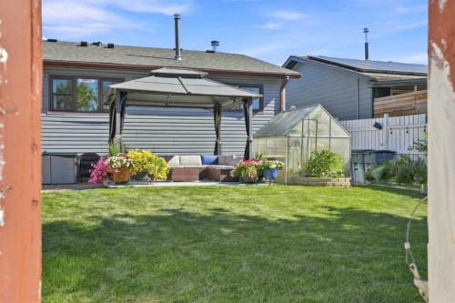 167 Bernard Way Nw, Calgary, AB 