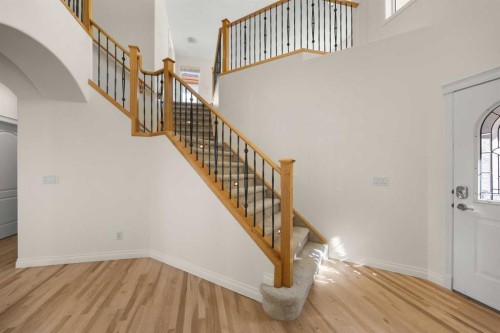 31 Royal Ridge Terrace Nw, Calgary, AB 
