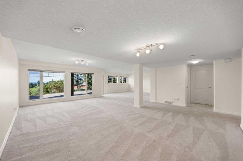 31 Royal Ridge Terrace Nw, Calgary, AB 