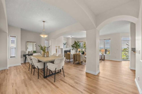 31 Royal Ridge Terrace Nw, Calgary, AB 