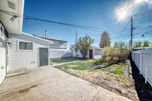 1508 45 Street Se, Calgary, AB - Outdoor