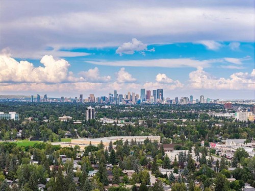 15 Hamlet Road Sw, Calgary, AB 