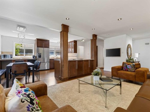 15 Hamlet Road Sw, Calgary, AB 