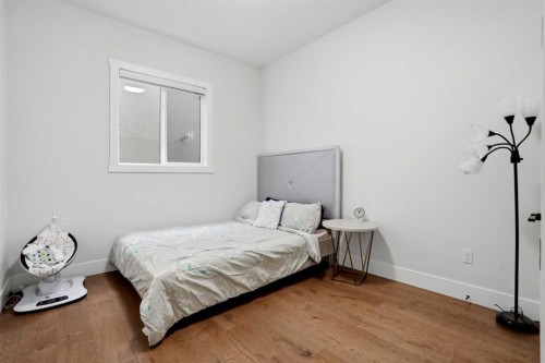 166 Kinniburgh Crescent, Chestermere, AB - Indoor Photo Showing Bedroom