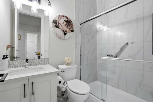 166 Kinniburgh Crescent, Chestermere, AB - Indoor Photo Showing Bathroom