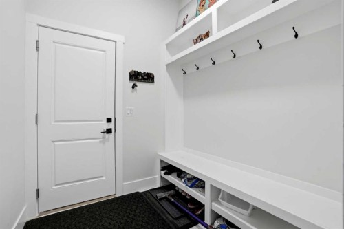 166 Kinniburgh Crescent, Chestermere, AB - Indoor Photo Showing Other Room