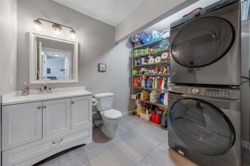 44 Harvest Oak Way Ne, Calgary, AB - Indoor Photo Showing Laundry Room