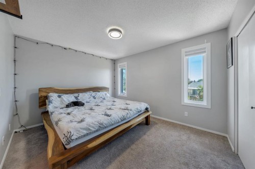 44 Harvest Oak Way Ne, Calgary, AB - Indoor Photo Showing Bedroom