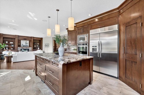 115 Coulee Way Sw, Calgary, AB 