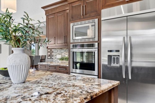 115 Coulee Way Sw, Calgary, AB 