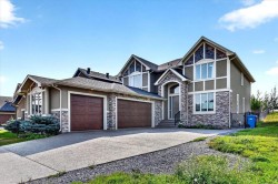 115 Coulee Way SW Calgary, AB T3H 0S4