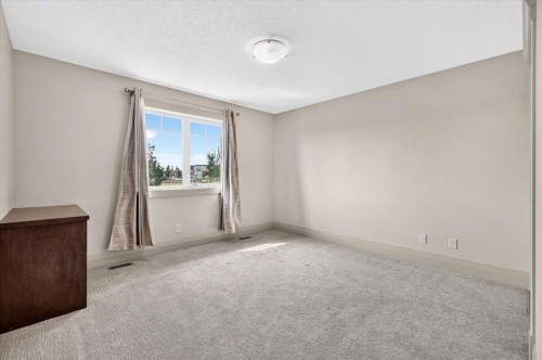 115 Coulee Way Sw, Calgary, AB 