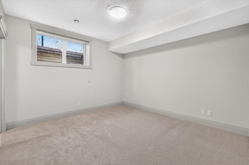 115 Coulee Way Sw, Calgary, AB 