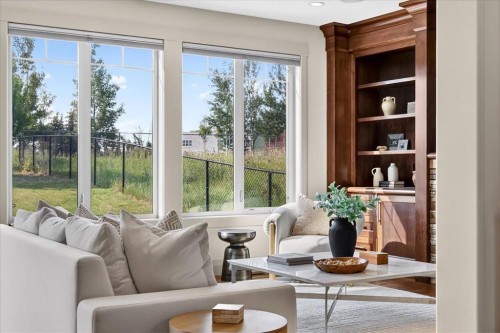 115 Coulee Way Sw, Calgary, AB 