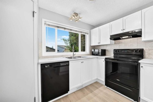 15 Prestwick Place Se, Calgary, AB 