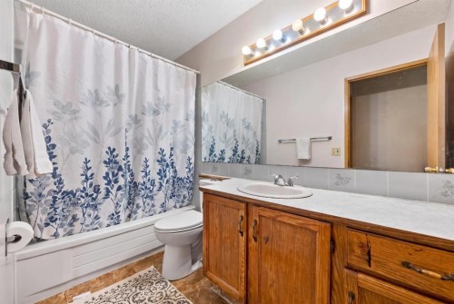 327 Shawbrooke Circle Sw, Calgary, AB 
