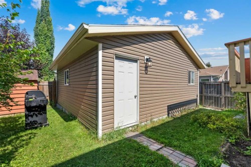 327 Shawbrooke Circle Sw, Calgary, AB 