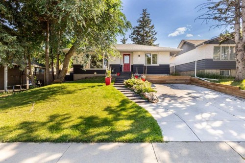809 68 Avenue Sw, Calgary, AB - Outdoor