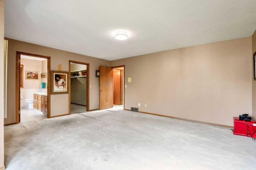 208 Hawkview Manor Place Nw, Calgary, AB - Indoor