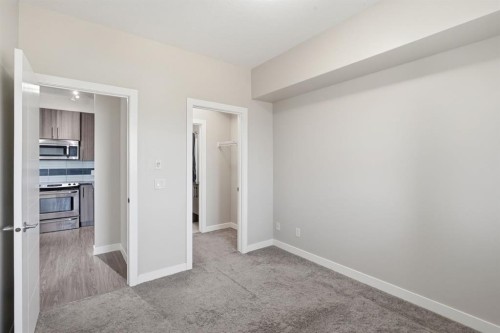306-4 Sage Hill Terrace Nw, Calgary, AB - Indoor Photo Showing Other Room