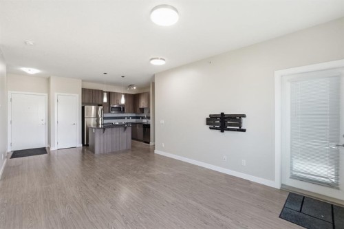 306-4 Sage Hill Terrace Nw, Calgary, AB - Indoor Photo Showing Kitchen
