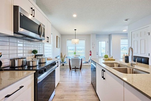 983 148 Avenue Nw, Calgary, AB 