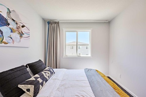 983 148 Avenue Nw, Calgary, AB 