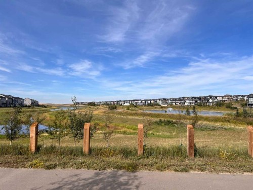 983 148 Avenue Nw, Calgary, AB 